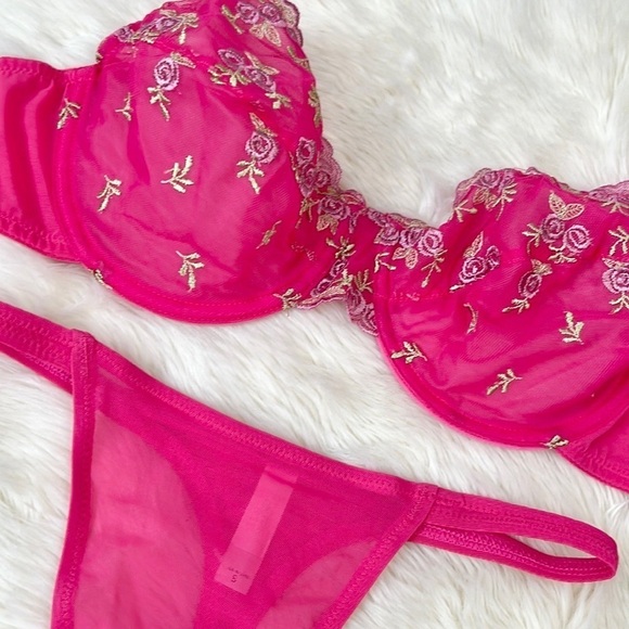 Y2K Victoria’s Secret Floral Set - Picture 2 of 9